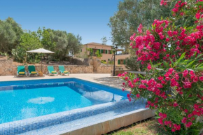 Beautiful Villa Puig des Call for 18 guests with pool